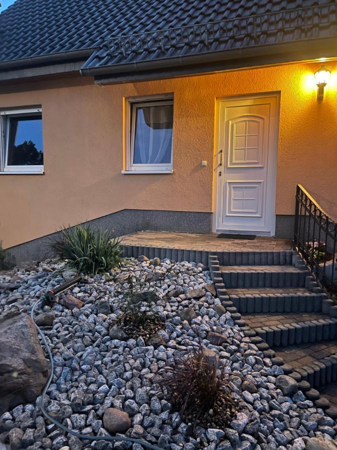 Oase Der Ruhe 1 Apartment Waldsieversdorf ภายนอก รูปภาพ